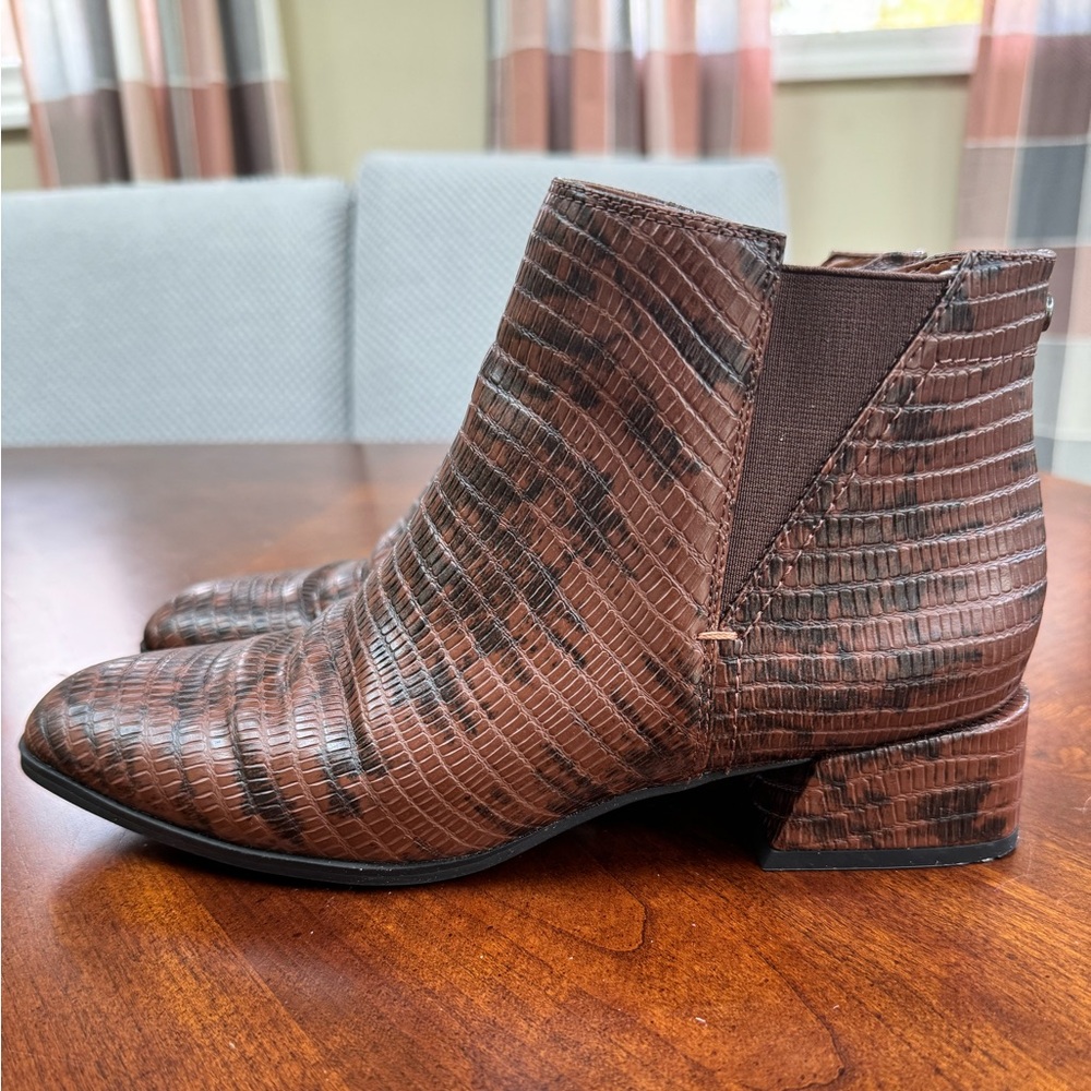 Franco Sarto - Nico Block Heel Bootie (Size: 8)